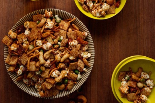 365215_asian-snack-mix_1x1